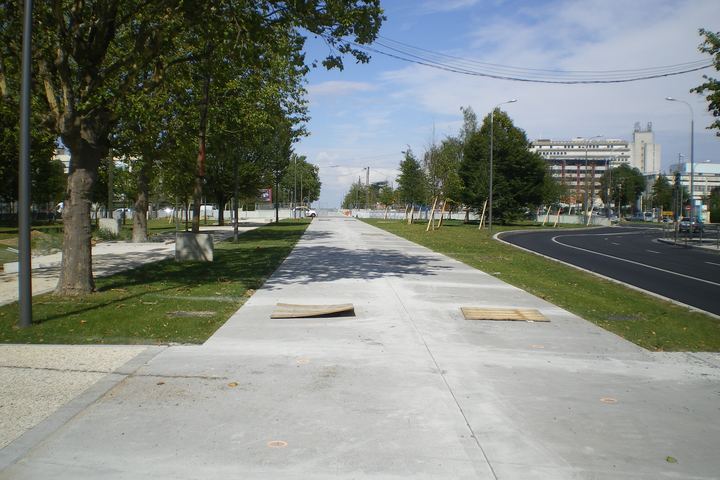 Plateforme du T6 en chantier, août 2012